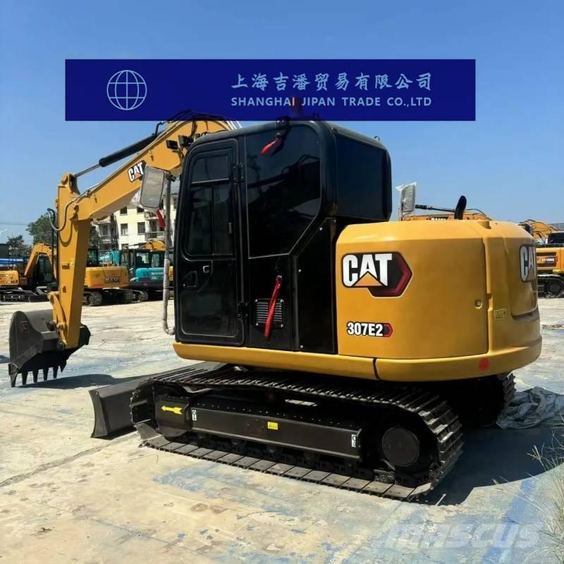 CAT 307 حفارات زحافة