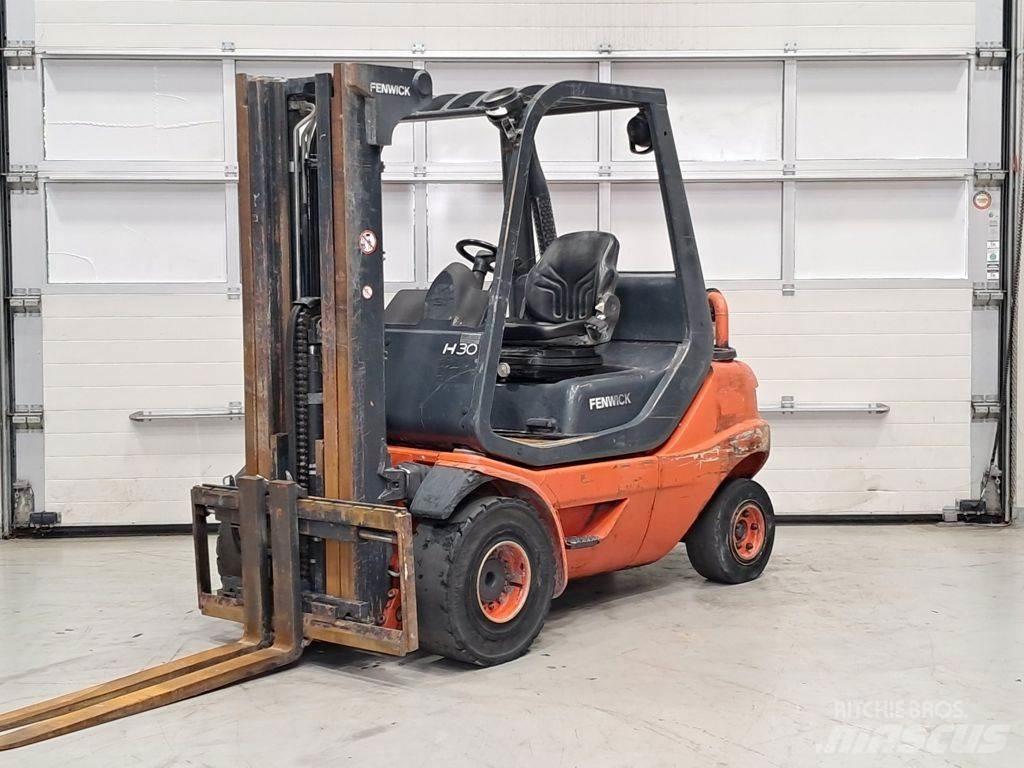 Linde H30D-03 شاحنات الديزل