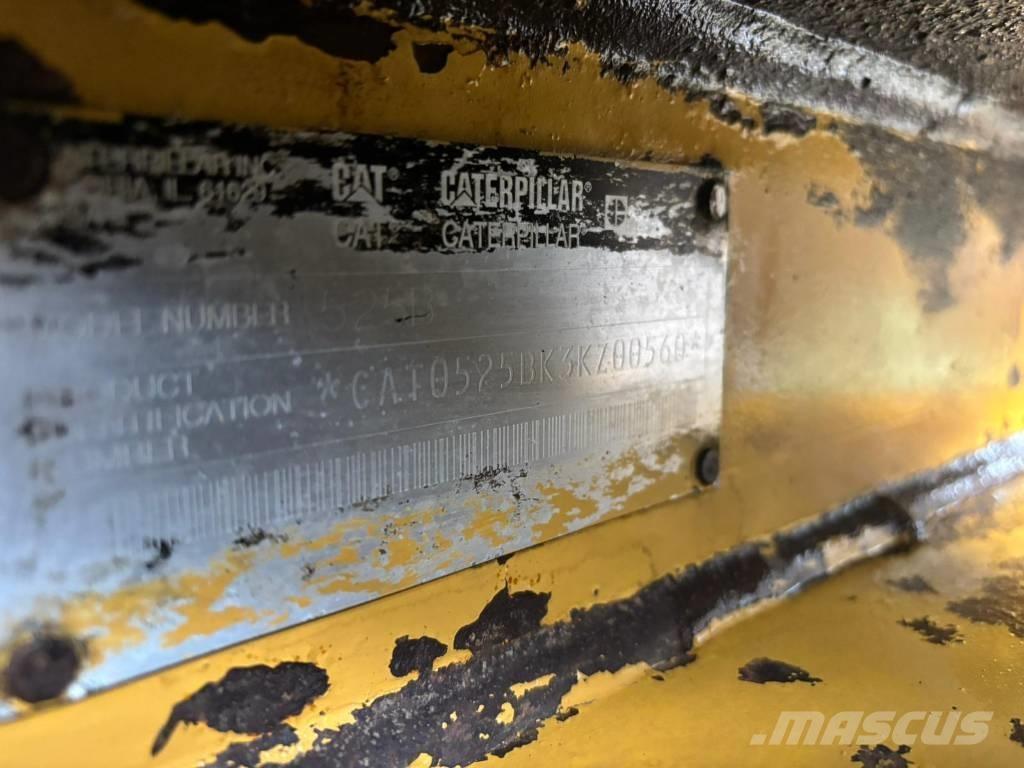 CAT 525B Skidder ساحبات الأشجار