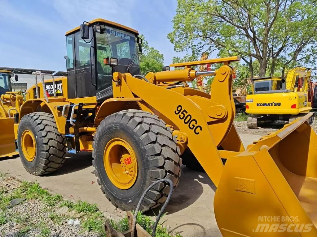 CAT 950 GC لوادر بعجل