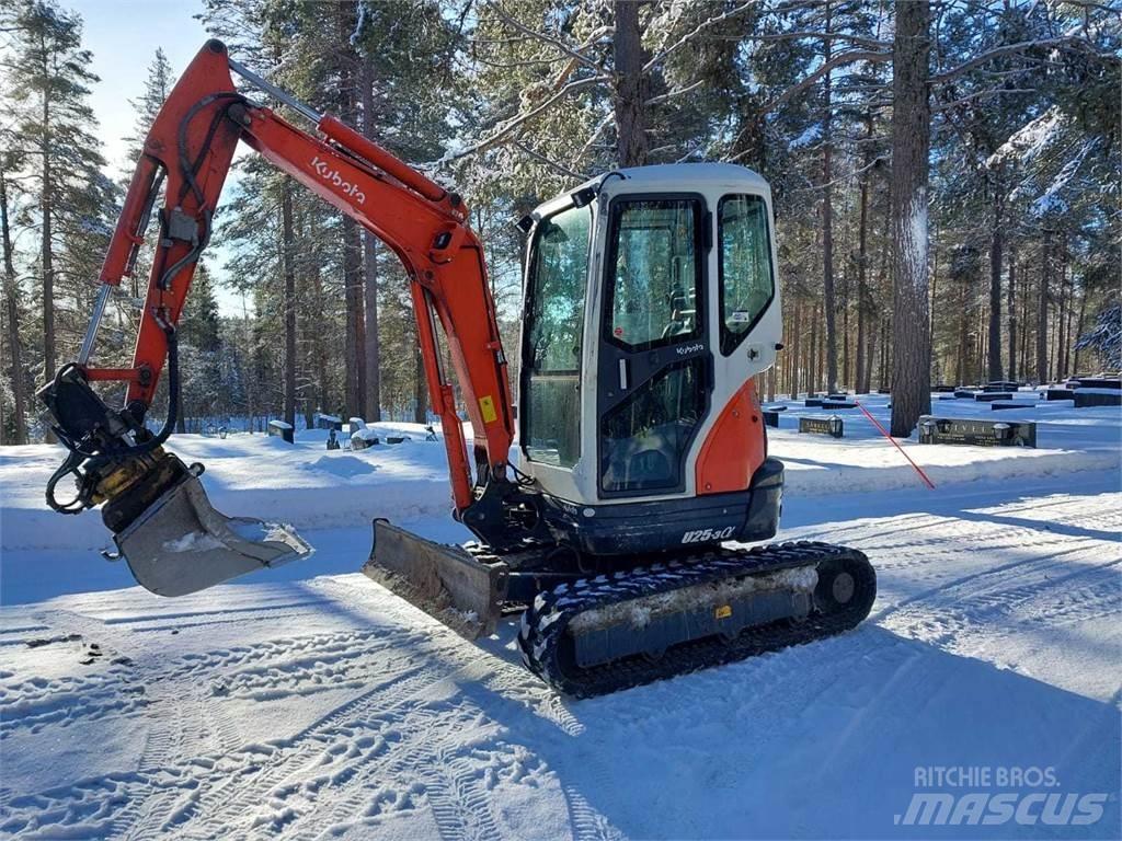 Kubota U25-3 حفارات صغيرة أقل من 7 طن (حفارات صغيرة)