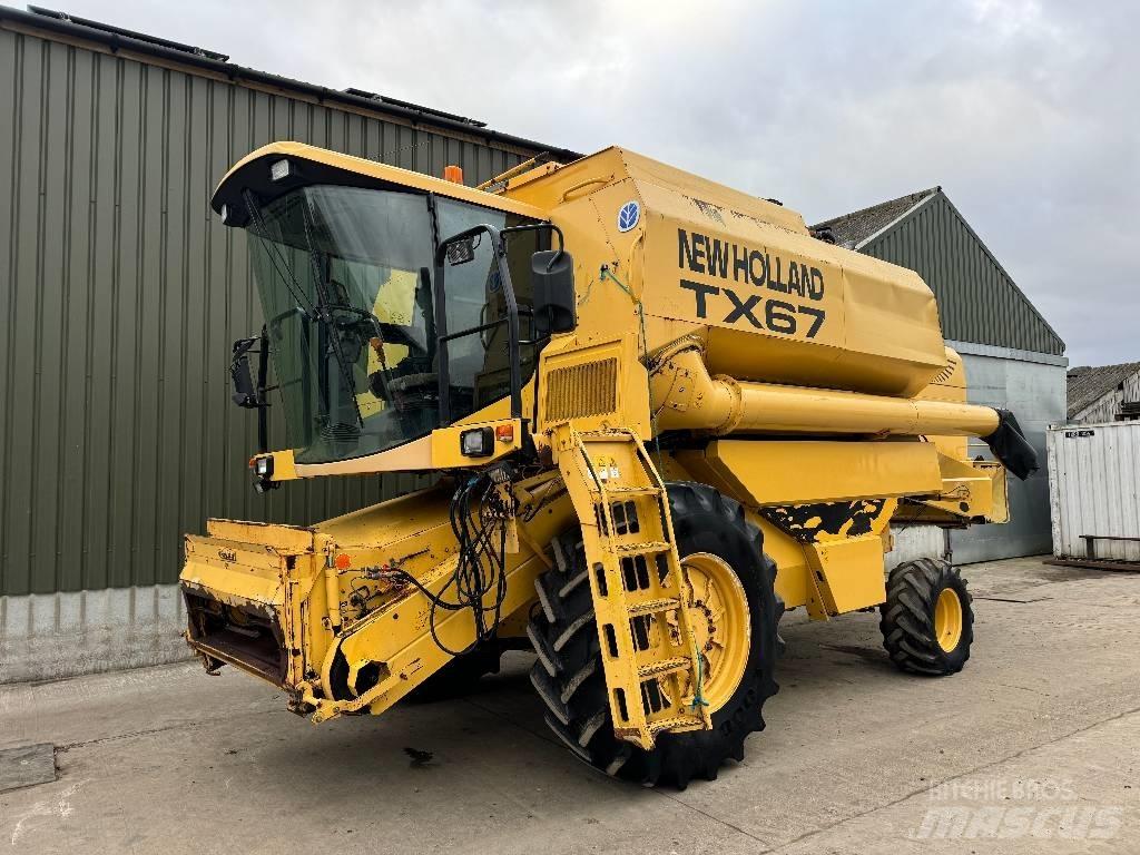 New Holland TX 67 حصادات
