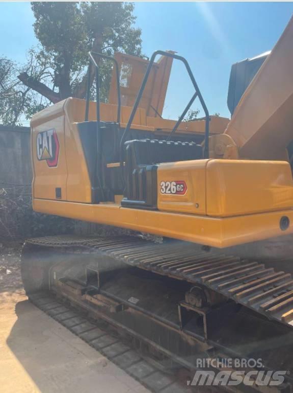 CAT 326 GC حفارات زحافة
