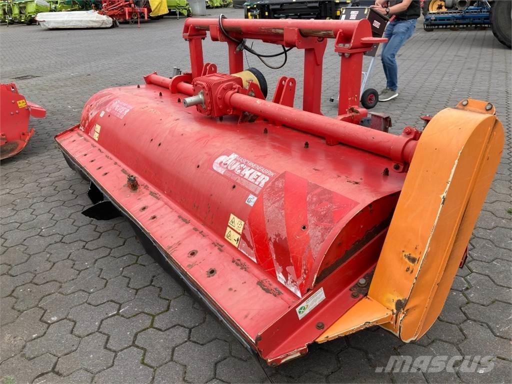 Dücker UM 30 FV معدات أخرى لحصاد العلف