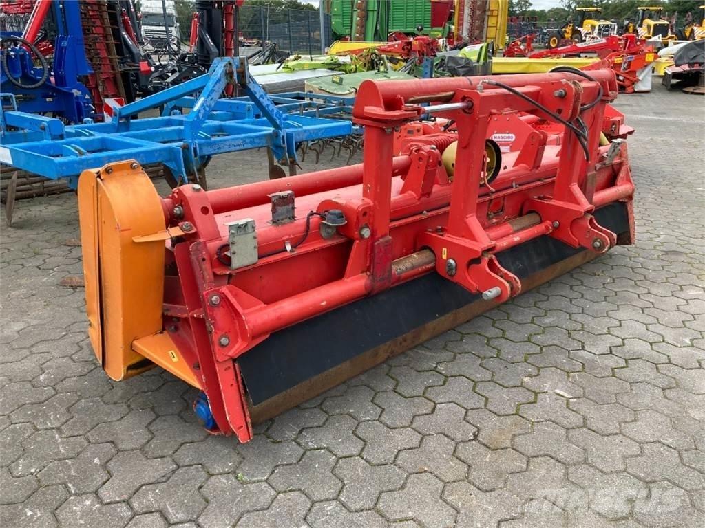 Dücker UM 30 FV معدات أخرى لحصاد العلف