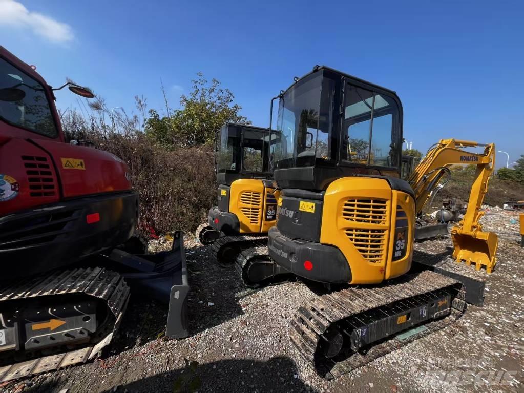 Komatsu PC 35 MR حفارات صغيرة أقل من 7 طن (حفارات صغيرة)