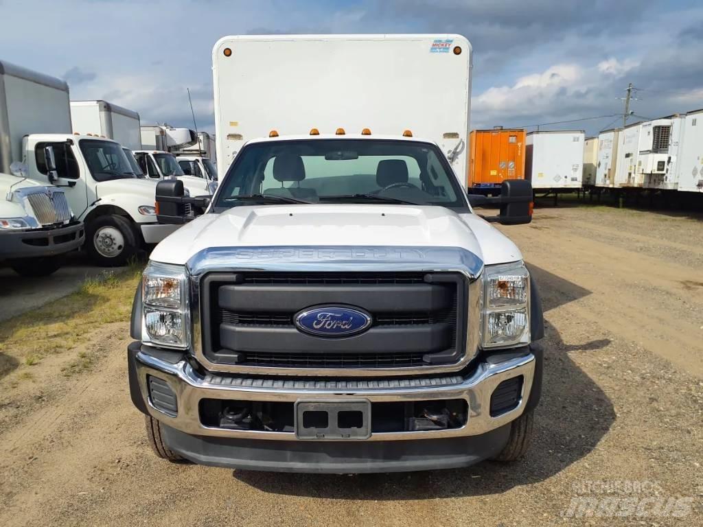 Ford F 550 شاحنات نقل المشروبات