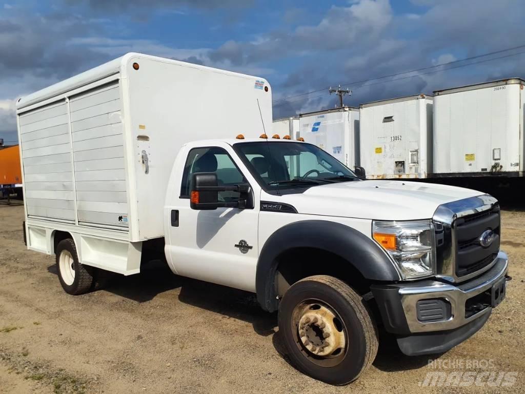 Ford F 550 شاحنات نقل المشروبات