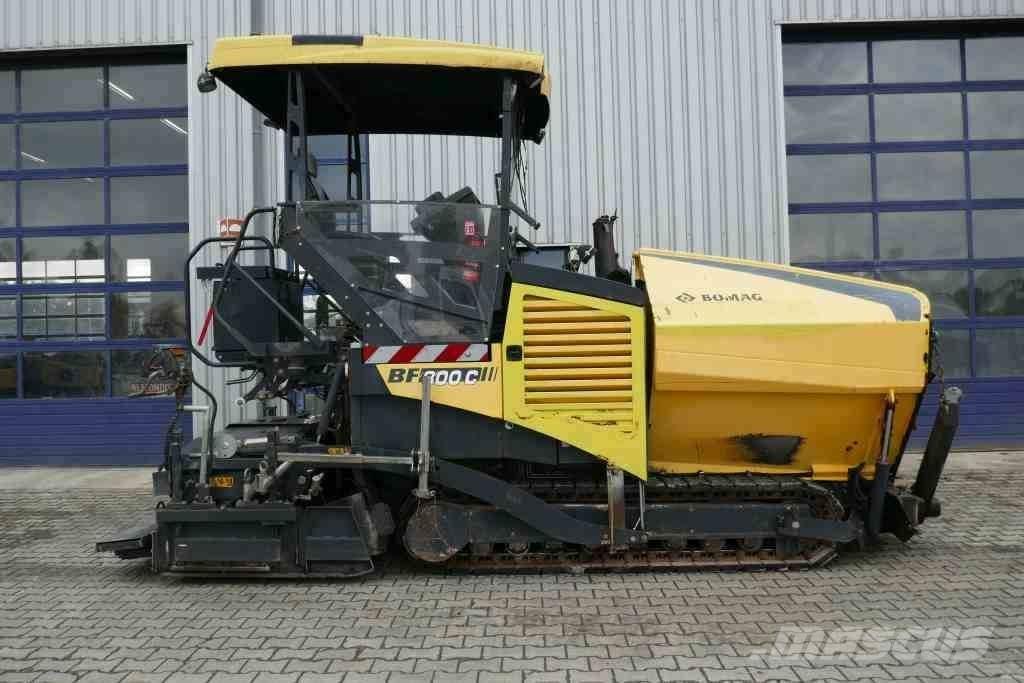 Bomag BF 300 C ماكينات أسفلت صغيرة