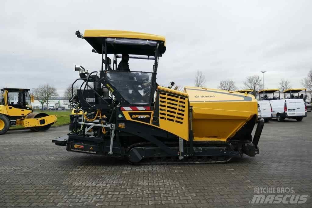 Bomag BF 300 C-2 ماكينات أسفلت صغيرة