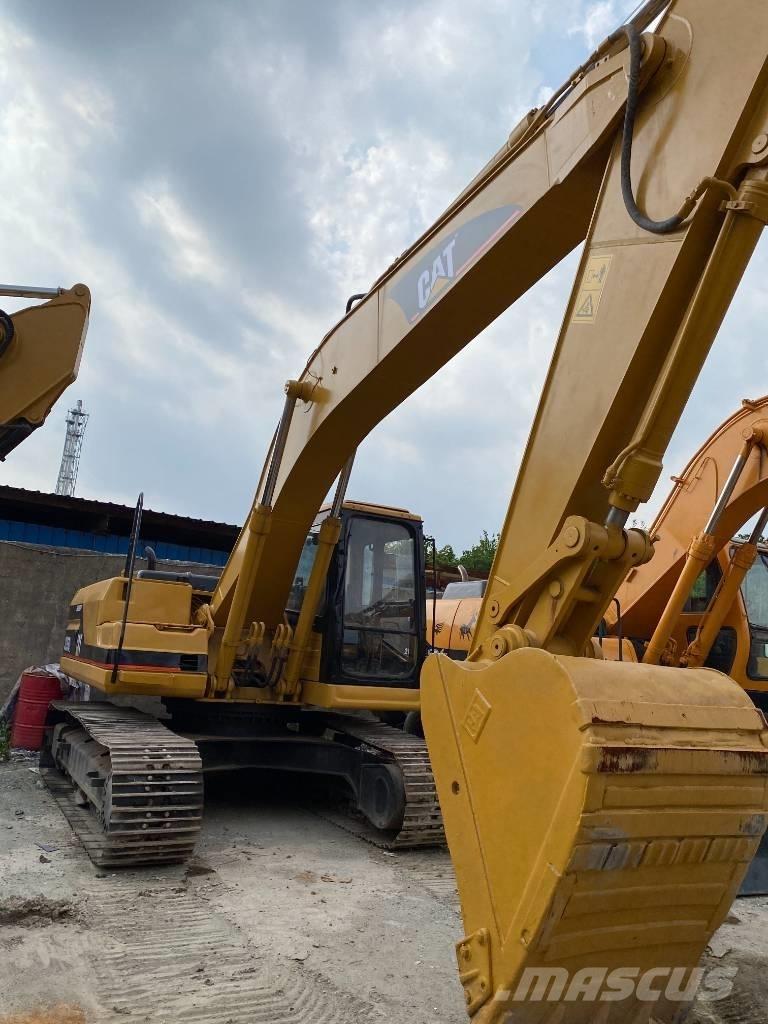 CAT 325 B L حفارات زحافة