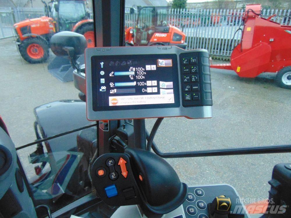 Kubota M 7151 الجرارات