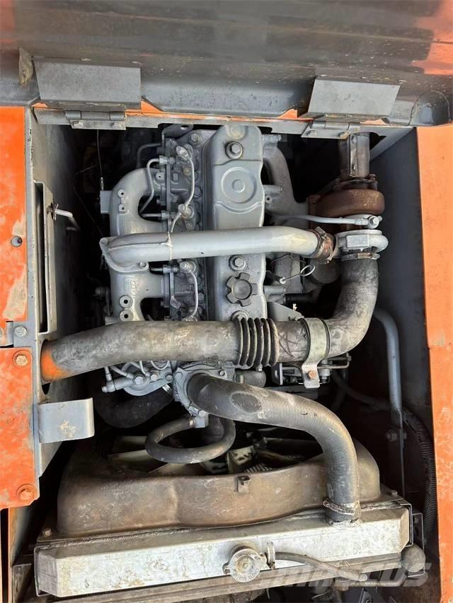 Hitachi EX120 حفارات زحافة