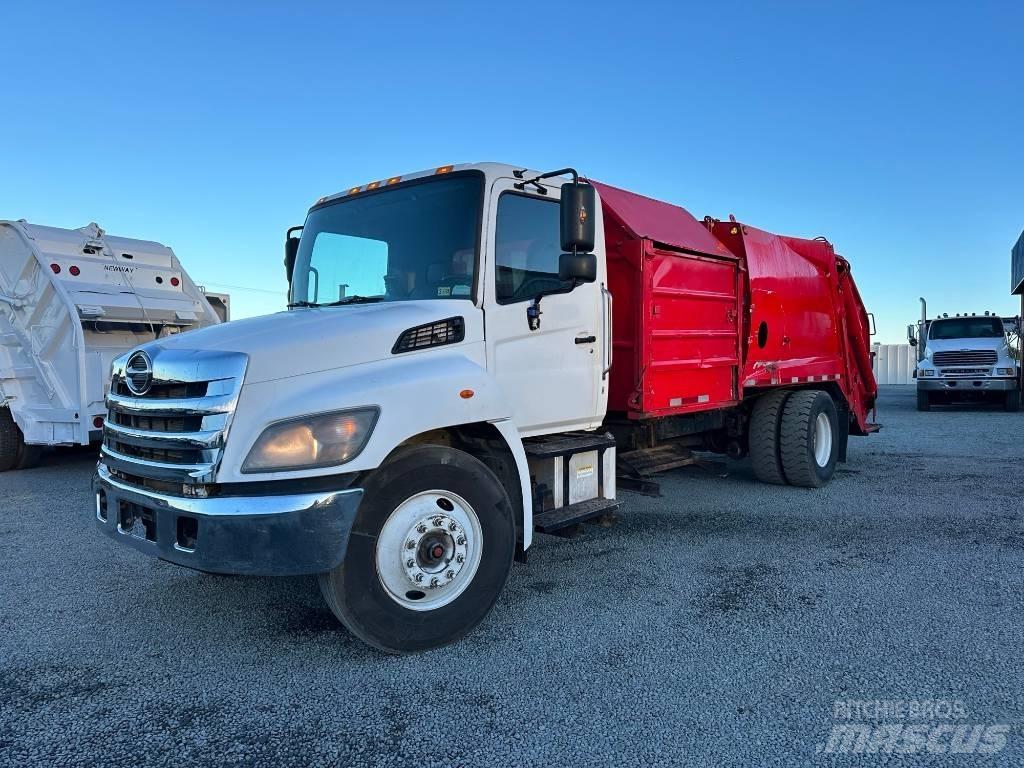 Hino 268 شاحنات المخلفات