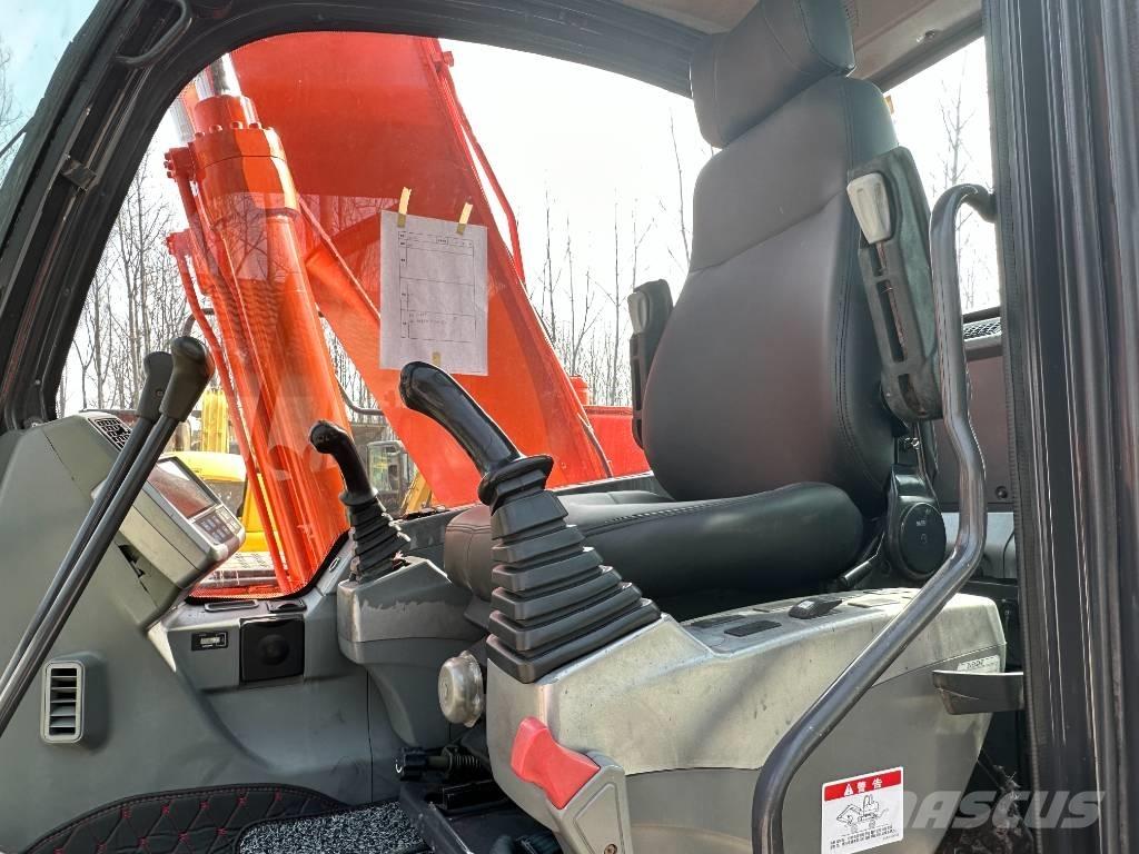Doosan DX160LC حفارات زحافة