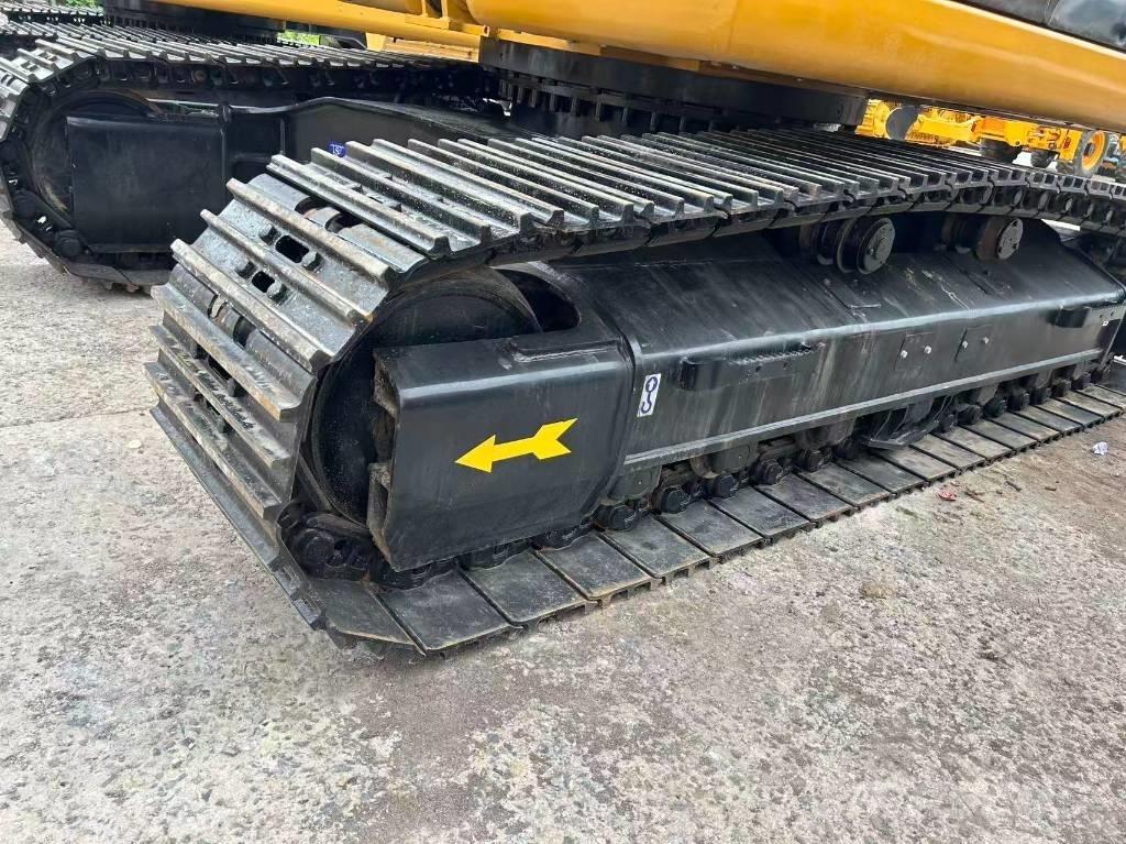 CAT 329 حفارات زحافة