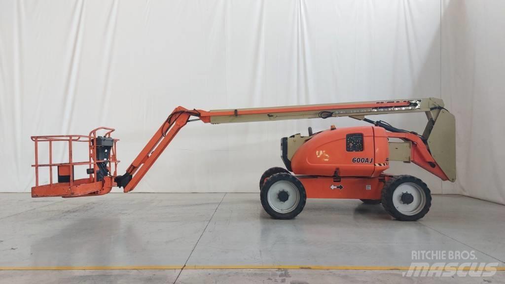 JLG 600 AJ رافعات سلة مفصلية