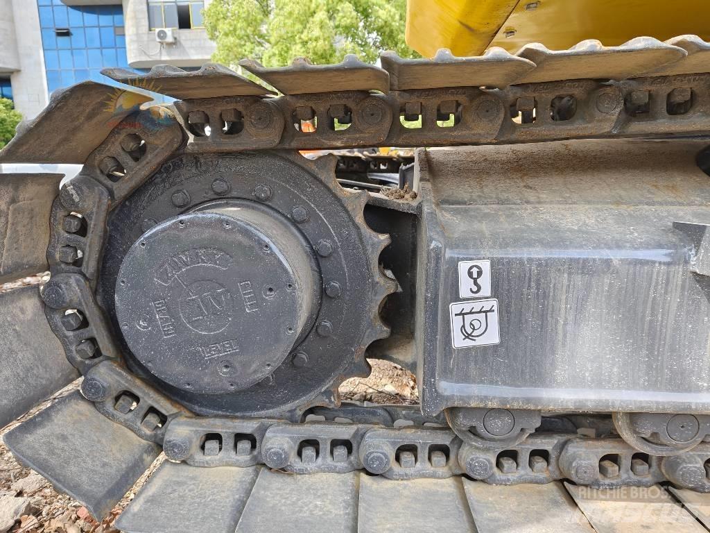 Komatsu PC 130 LC-7 حفارات زحافة