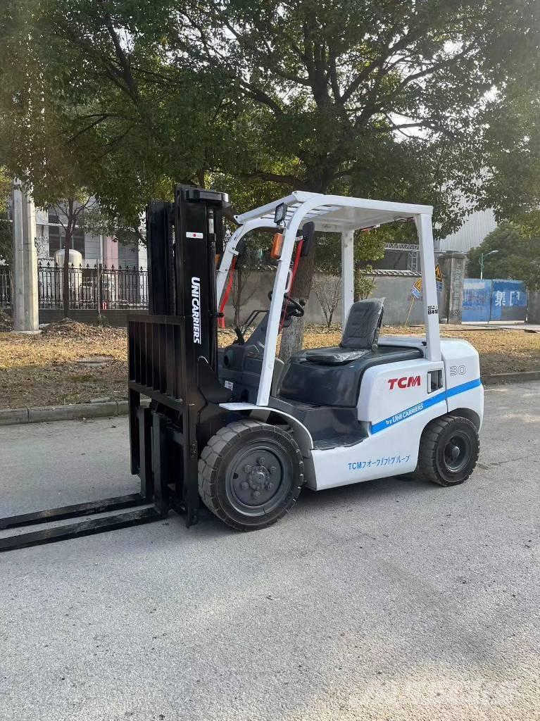 TCM FD 30 شاحنات الديزل