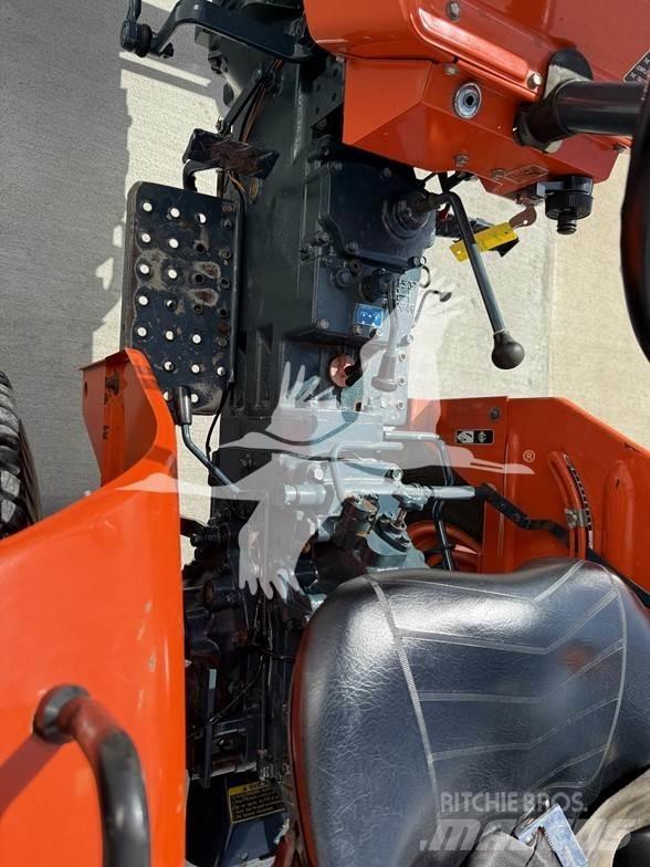 Kubota L2050 الجرارات