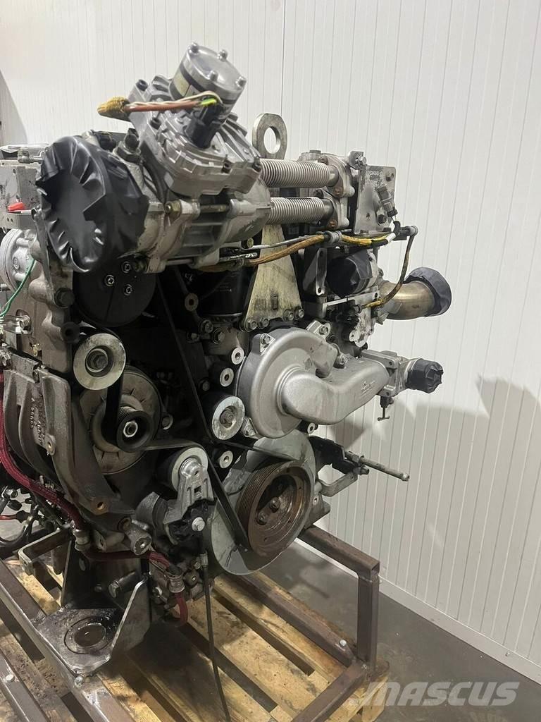 Liebherr D934 A7 محركات
