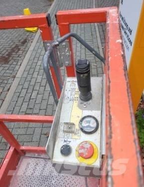 SkyJack SJ 12 رافعات مقصية الشكل