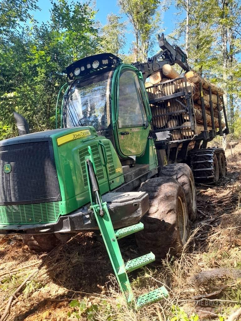 John Deere 1510 E شاحنات