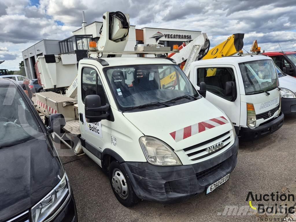 Iveco 50C18 المنصات الهوائية المثبتة على شاحنة
