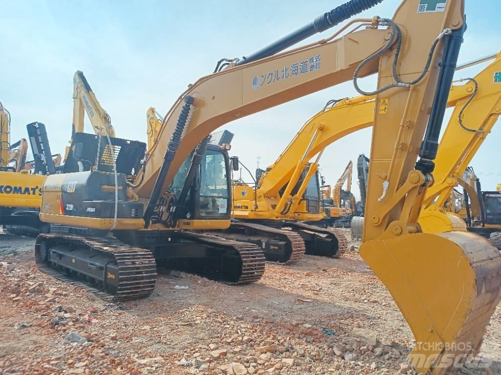 CAT 320 D2L حفارات وسط 7 طن - 12 طن
