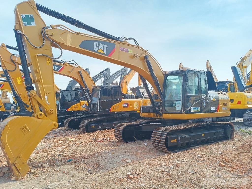CAT 320 D2L حفارات وسط 7 طن - 12 طن