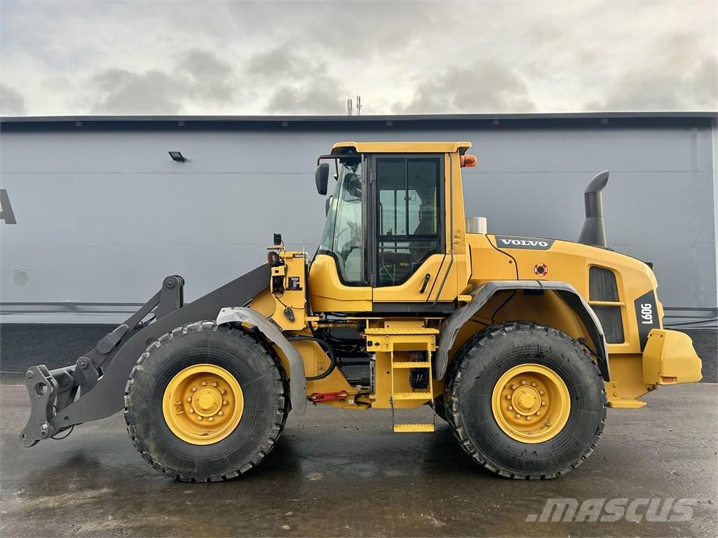Volvo L60G LONGBOOM لوادر بعجل