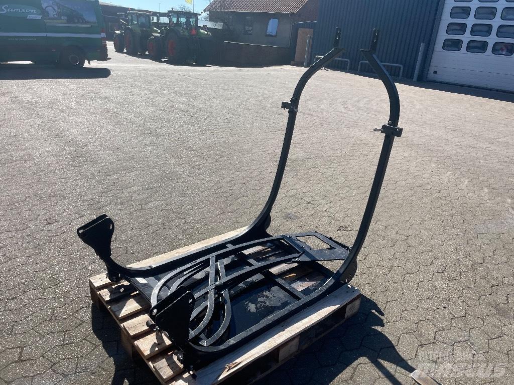 Schäffer Nordic 35 S لوادر صغيرة