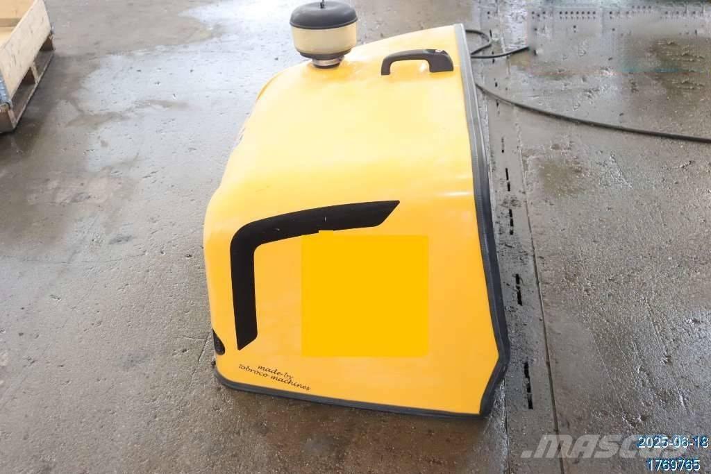 GiANT V 6004 T كابينة والداخلية