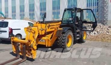 JCB 540-140 مناولات متداخلة