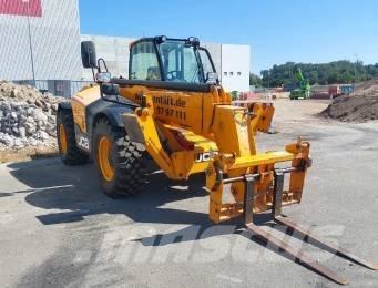 JCB 540-140 مناولات متداخلة