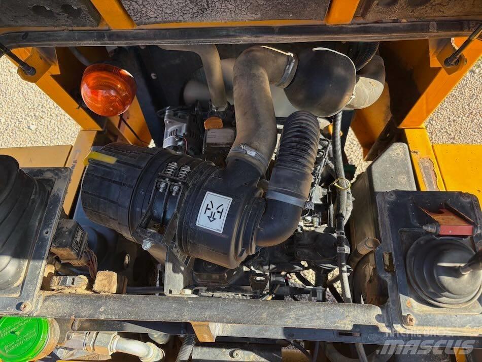 Thwaites MACH 474 عربات نقل قلابة للمواقع