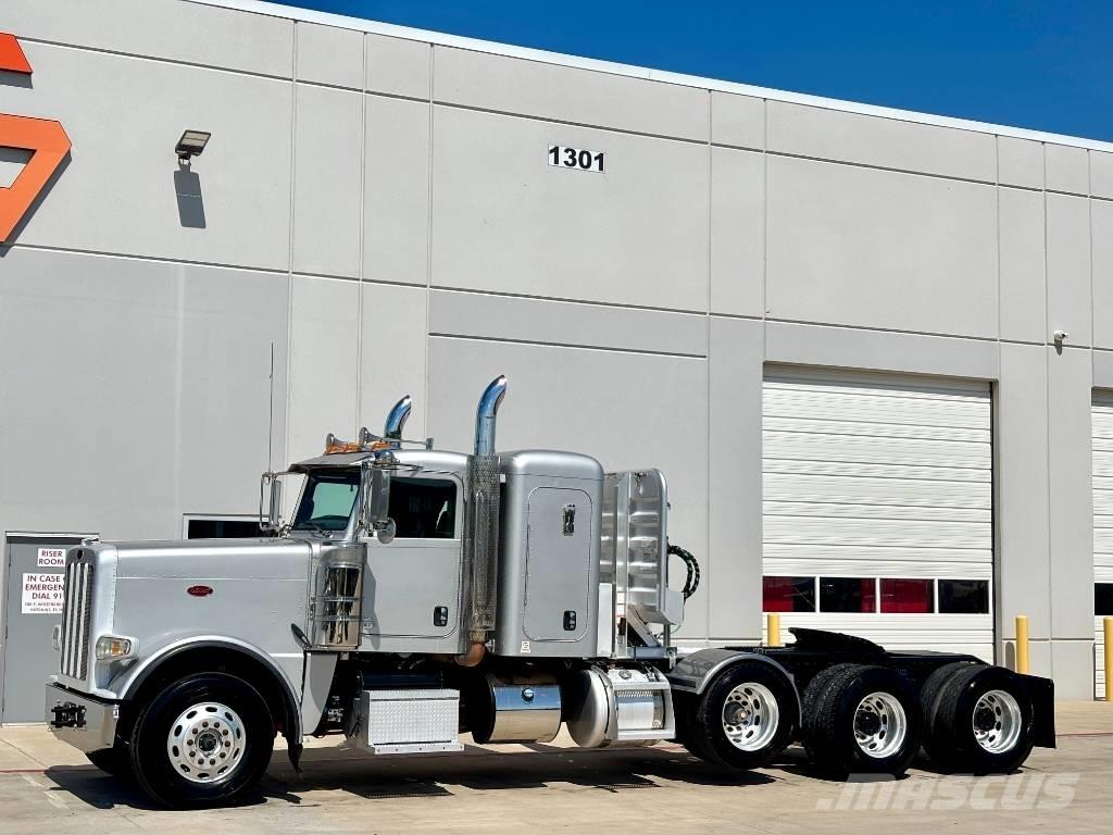Peterbilt 388 وحدات الجر