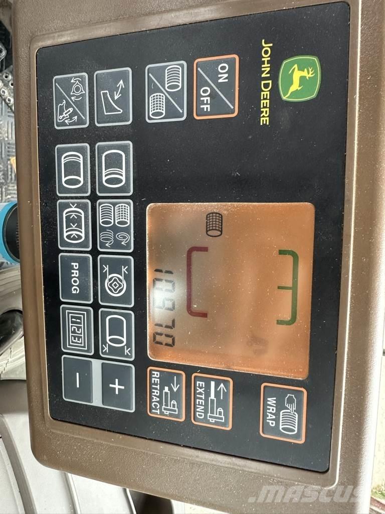 John Deere V461M محزمات مستديرة