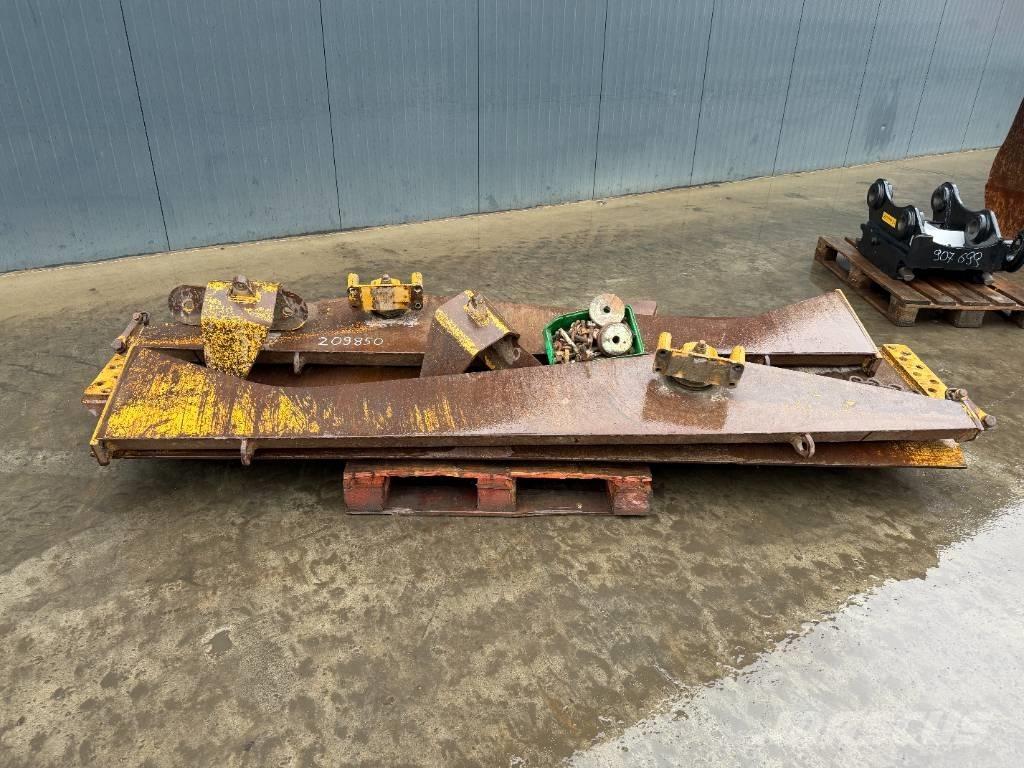 CAT 730 بوابات خلفية