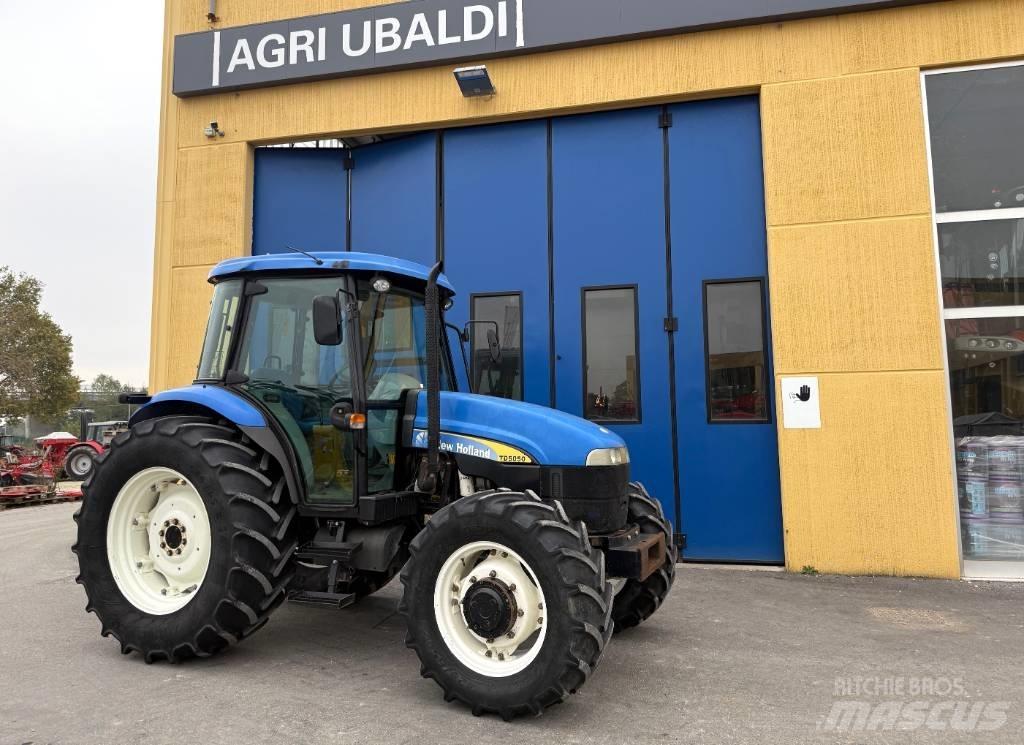 New Holland TD 5050 الجرارات