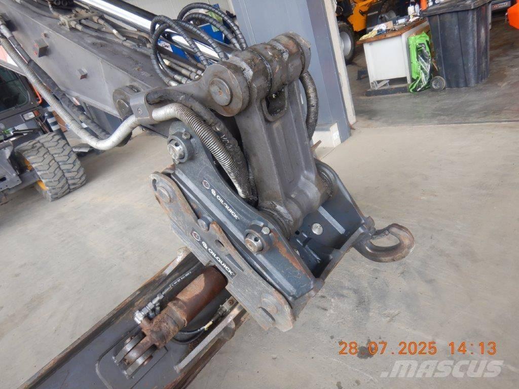 Volvo EWR 150 E حفارات بعجل
