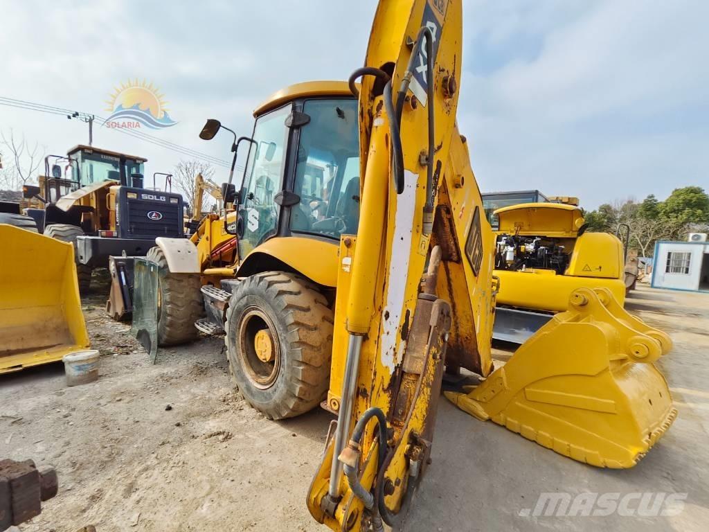 JCB 4CX لوادر ذات جرافات عكسية