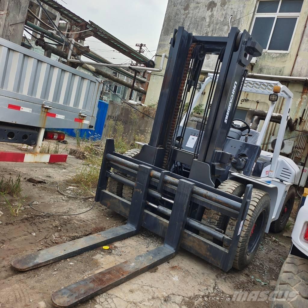 TCM FD 100 شاحنات الديزل