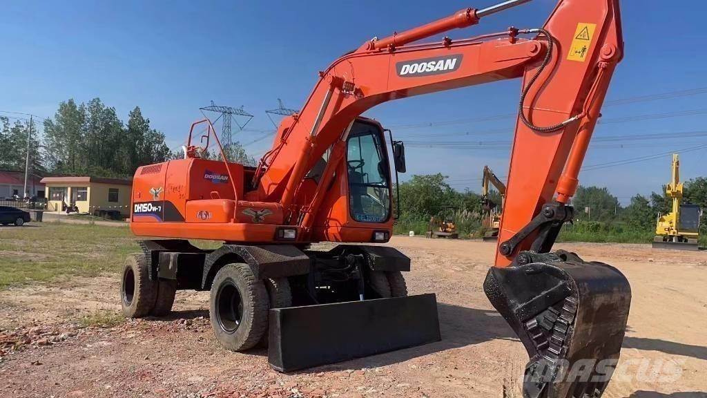 Doosan 150W-7 حفارات بعجل