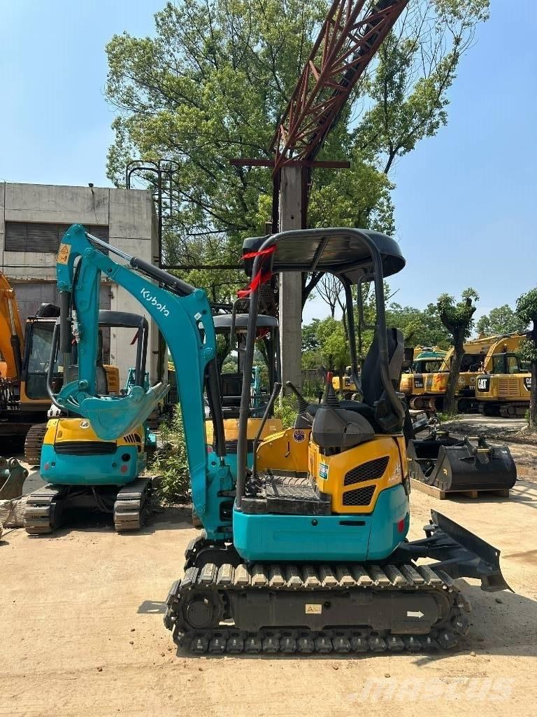 Kubota U15 حفارات زحافة