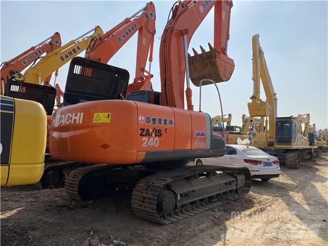 Hitachi ZX240 حفارات زحافة