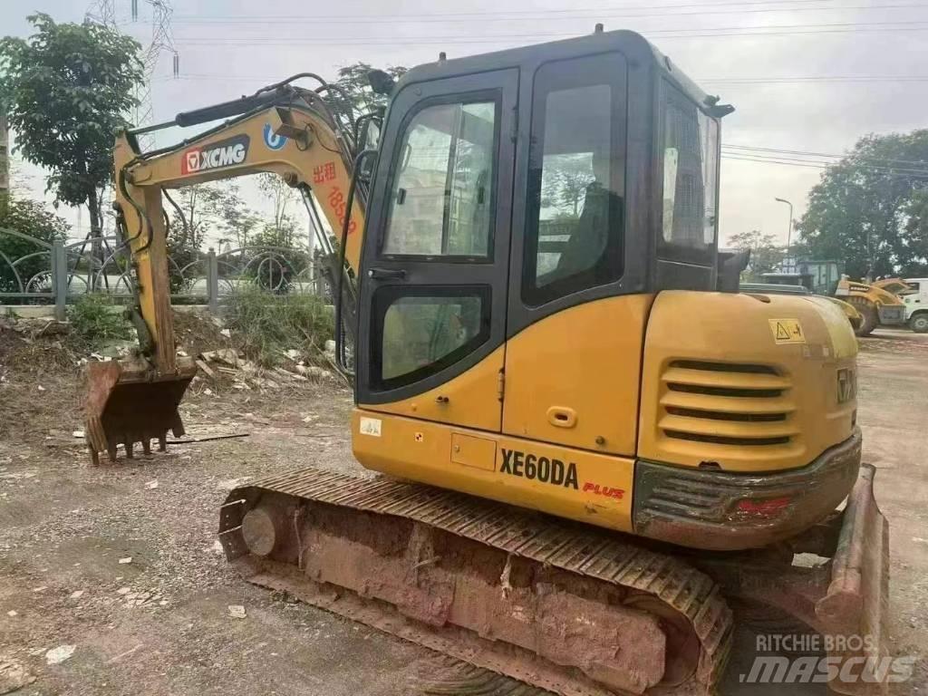 XCMG XE 60 DA حفارات زحافة