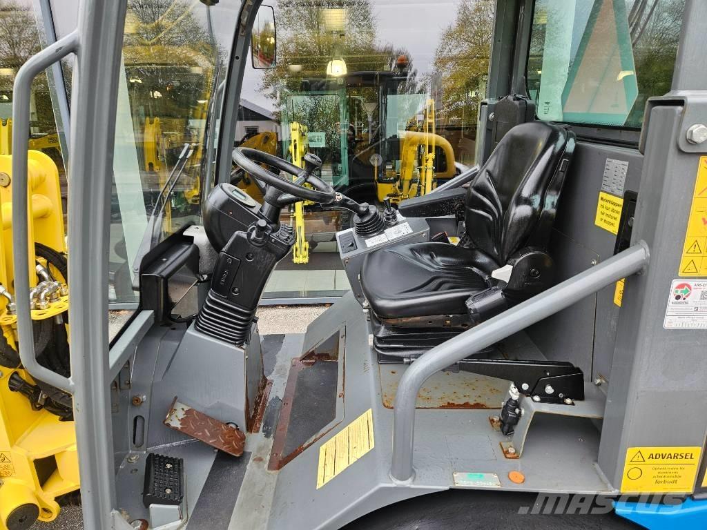 Weidemann 2070LP لوادر صغيرة