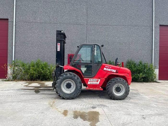 Manitou M 50.4 شاحنات الطرق الوعرة