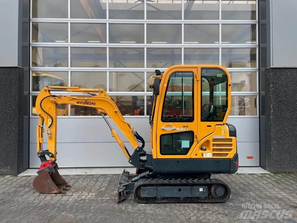 Hyundai Robex18 حفارات صغيرة أقل من 7 طن (حفارات صغيرة)